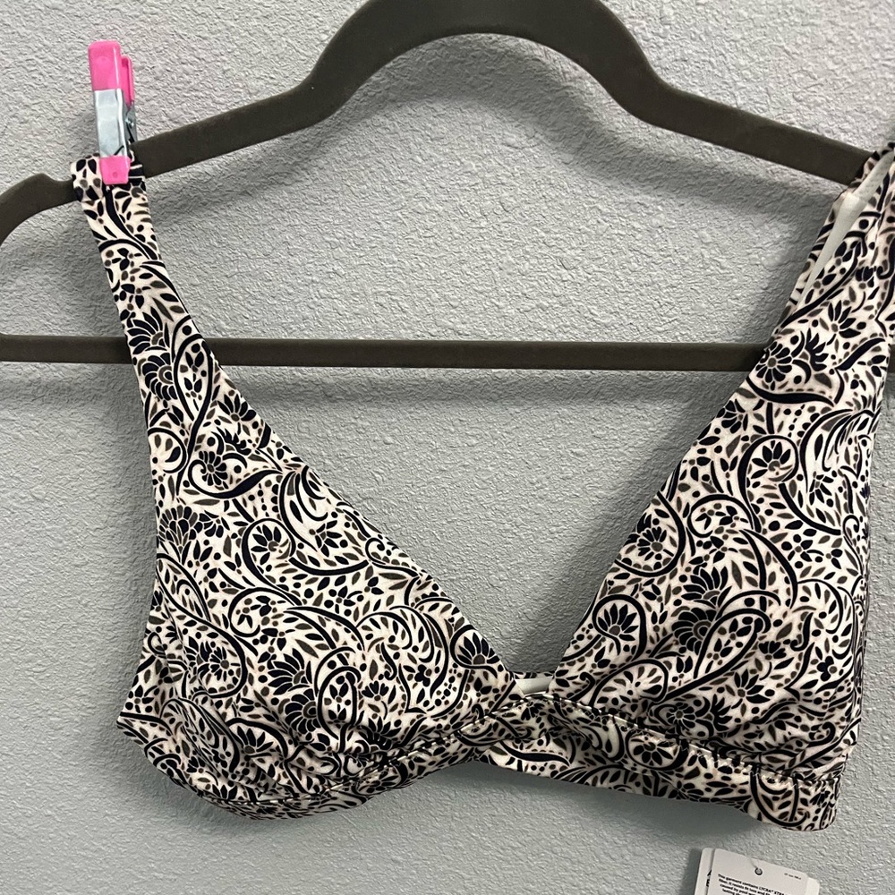 Athleta Paisley, quick dry size medium bikini, top blue pink, green and white